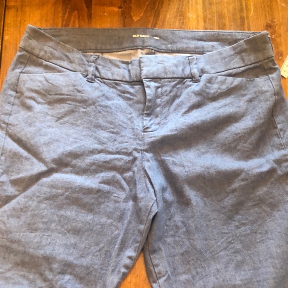 Old Navy Pixie Pants - Picture 2 of 6